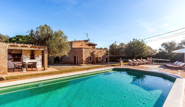 A rural idyll with pool – Villa Es Figueral