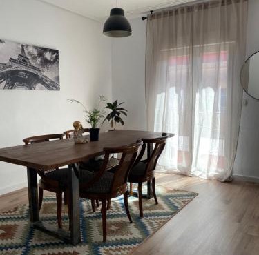 Apartamento luminoso y espacioso junto al Mediterraneo, WIFI