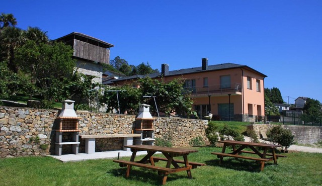Apartamentos Arcos del Esva