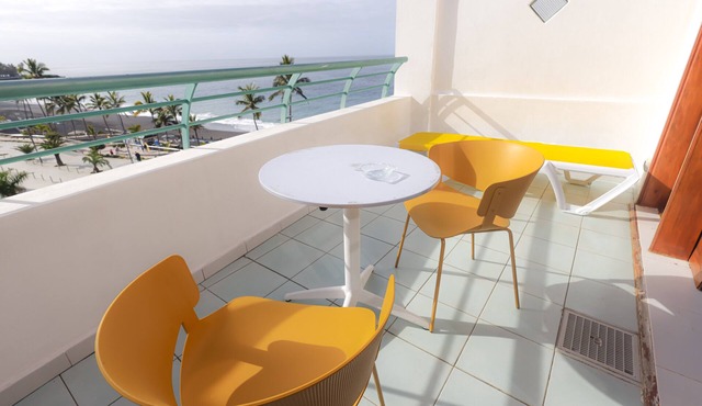 Apartment 'Playa Delphin 402' with Sea View, Balcony and Wi-Fi