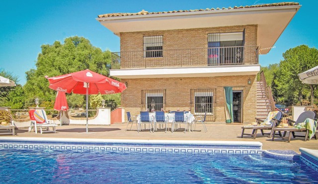 Awesome home in Almodóvar del Río