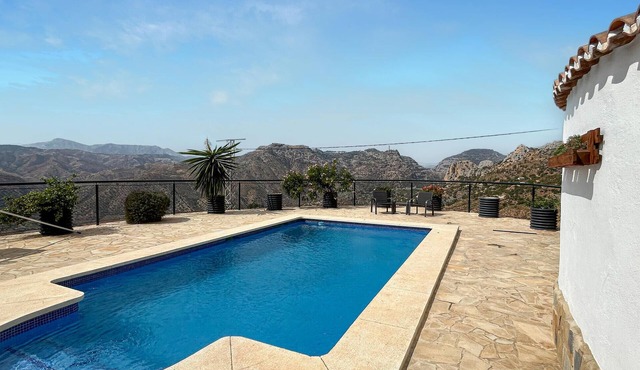 Awesome home in El Chorro, Alora