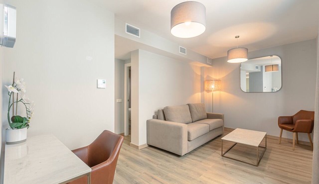 B1 Apartamento con vistas a la Catedral – Centro ciudad y piscina
