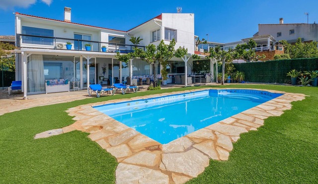 Beach front home in Malgrat de Mar