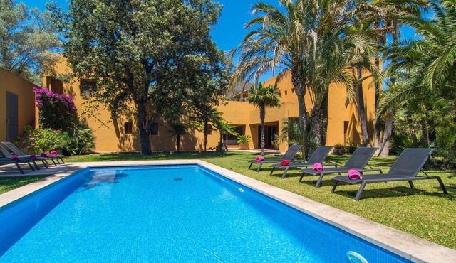 Beach front home in Cala Millor