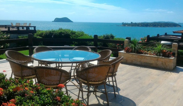 Beachfront House - Your paradise in Búzios! in Armação dos Búzios