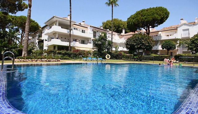 Beautiful 4/5 bedroom luxury apartment URB EL PRESIDENTE Estepona/San Pedro
