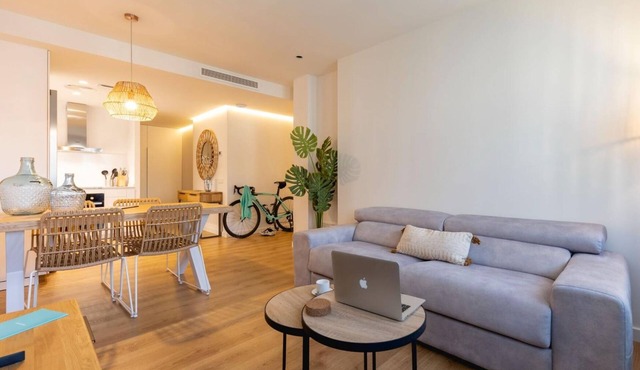 Bravissimo Gerió, 2-bedroom apartment in central Girona