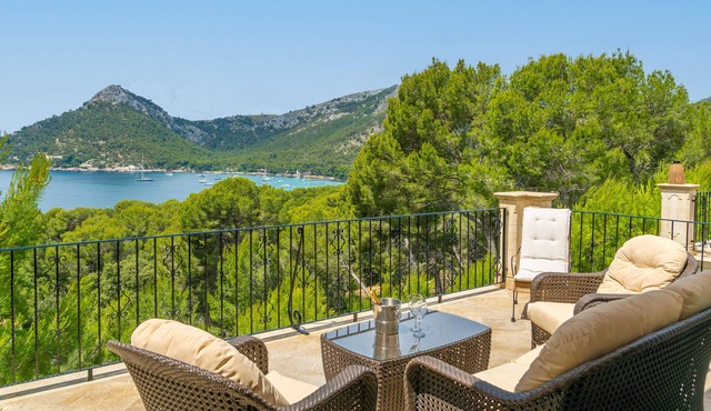 CAN MIR SA POSADA DES PAGÈS - Luxury villa with private pool and free WiFi.