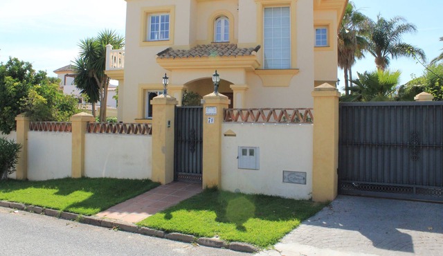 CASA BELLA, EL ROSARIO, MARBELLA