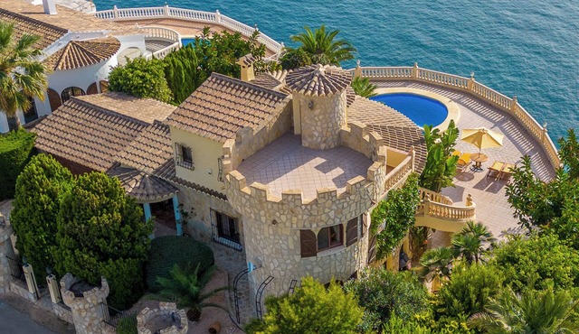 Casa Foxcliff - The Best Views In The Area. Cliffside Overlooking The Beach!