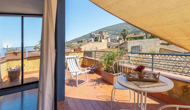 Casa Galería, encanto en la Costa Brava