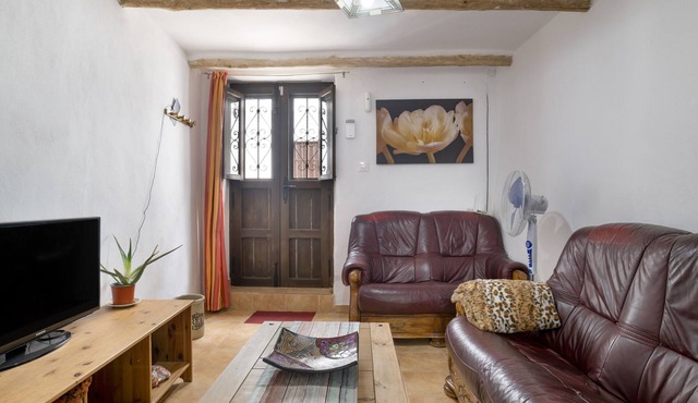 Casa Manolo El Molinero: Authentic Rural Home in the Heart of the White Villages
