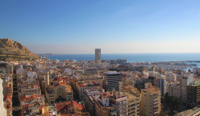 CasaTuris Relax Apartment and views from the sky in Alicante A118