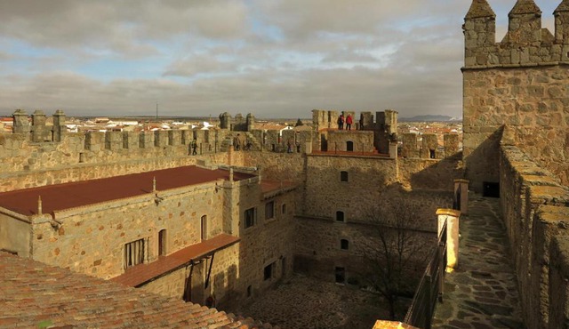 Castillo de Orgaz gratis la entrada y cerca del Puy du Fou hoy!
