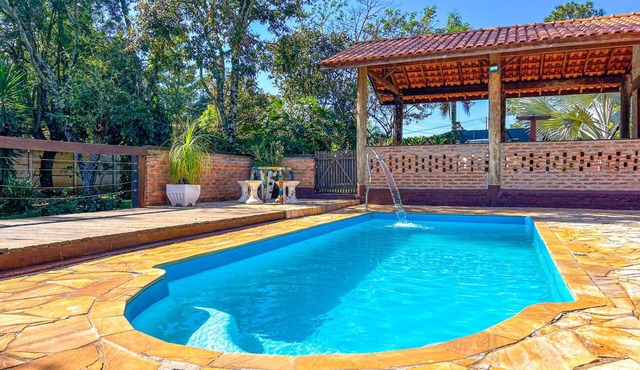 Chácara com piscina e churrasq em Botucatu/SP in Botucatu