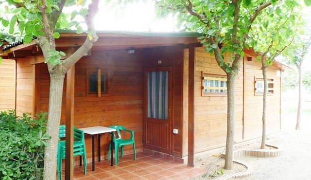Cozy bungalow 100m from the beach, pets allowed