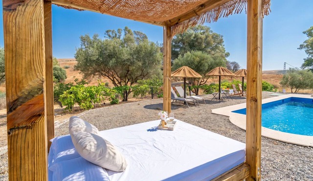 Cubo's Casa Alaya & Oasis Pool / Private pool / Air conditioning / BBQ / Free Wi-Fi