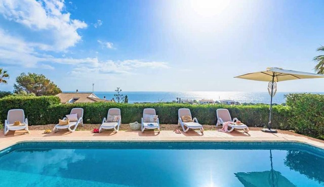 VILLA TURQUESA - Stylish large, bright villa near the beach, sea views