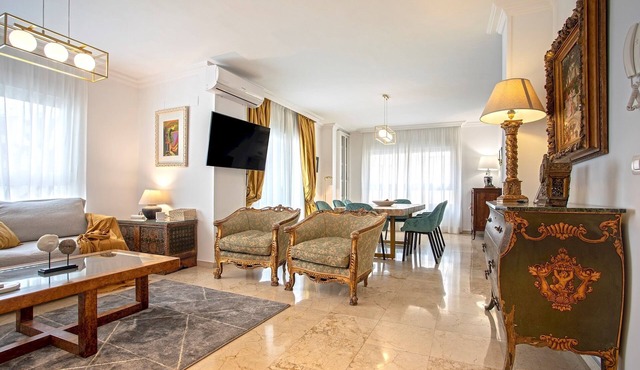Genteel Home Martinez Campos