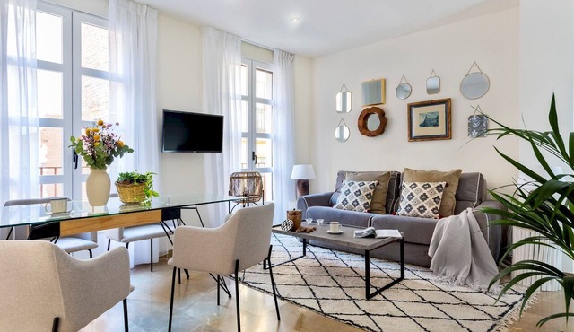 Genteel Home Reyes Catolicos