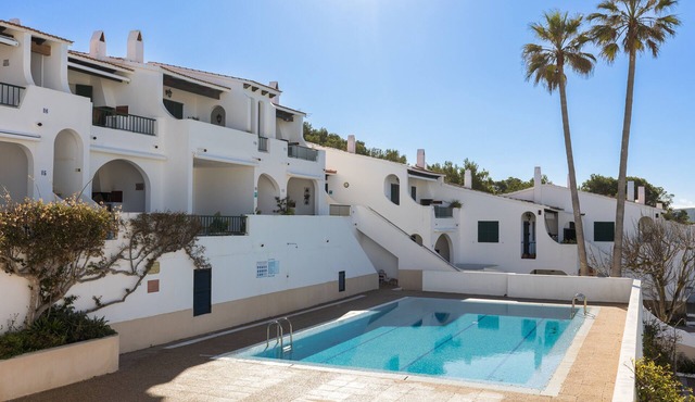 Gin & Tonic Apartment in Son Parc with Pool, Padel Court, and Sea View near Son Saura Beach
