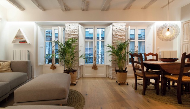 History, comfort, and unique style, just 2 minutes from the beach.