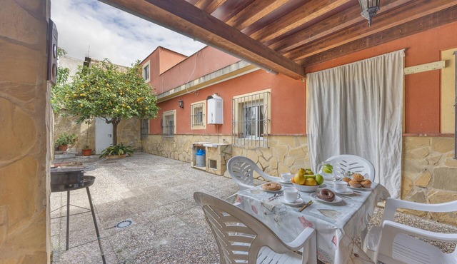 Holiday Home 'Como En Casa Jerez' with Private Terrace, Private Garden and Air Conditioning