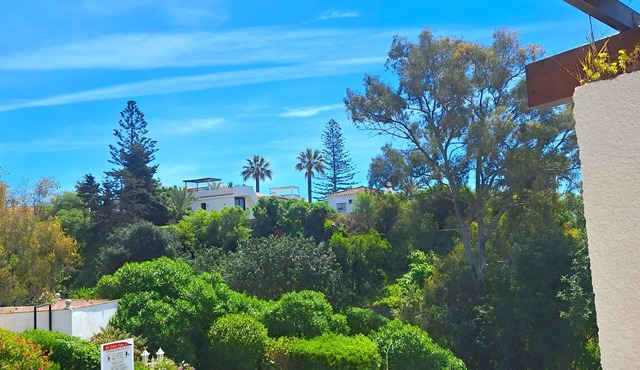 Holiday Home 'Casita' with Shared Pool, Wi-Fi and Air Conditioning