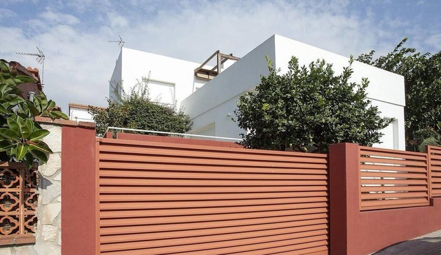 Holiday Home in Spain with Pool near Beach