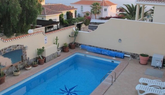 Holiday Villa 'Beautiful Villa In The South' with Sea View, Wi-Fi and Air Conditioning