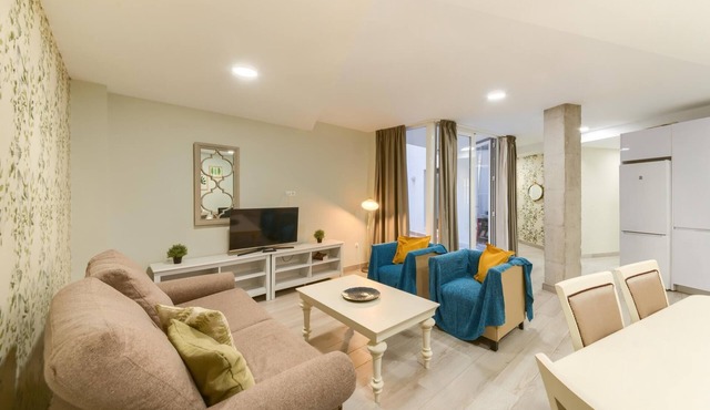 Holidays2Malaga Suite 2 Groundfloor and adaptated