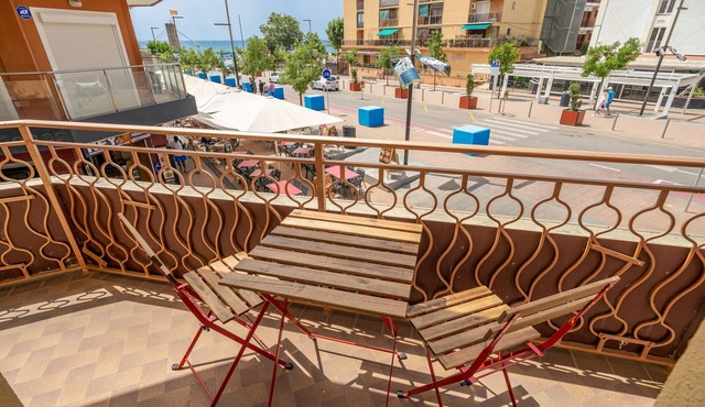 HomeHolidaysRentals SantMartin - Costa Barcelona