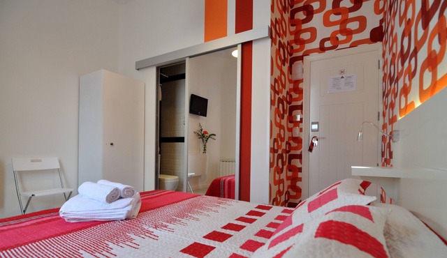 Hostal Far Home Plaza Mayor