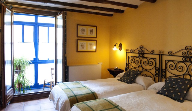 Hostal Santa Agueda