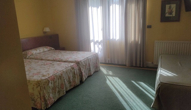 Hotel Suite Mioño Castro
