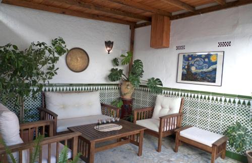 La casa de los pintores, patio andaluz, cerca del Albaicín