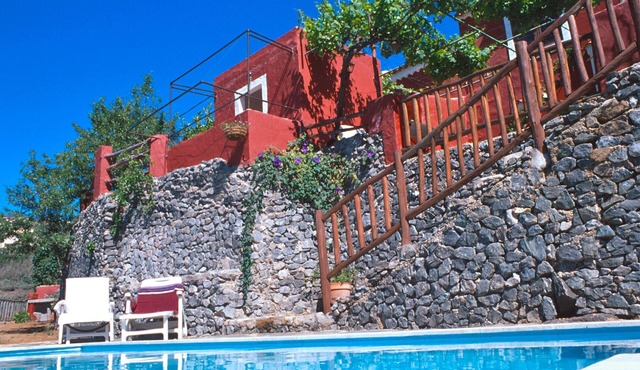 ▫️ La Casa del Moral by I N Z U L A E ▫️ Private Pool▫️ Mountain Views ▫️ BBQ ▫️