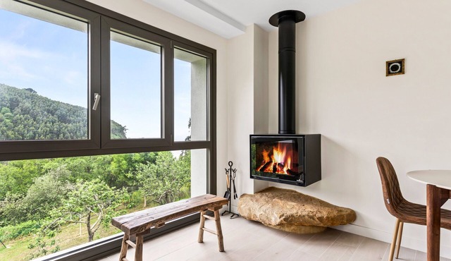 La Casina Blanca Apartment Cielo – Bright, Cozy Retreat Near Playa España