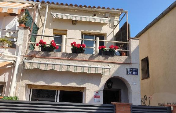 La casita de Pe Beach