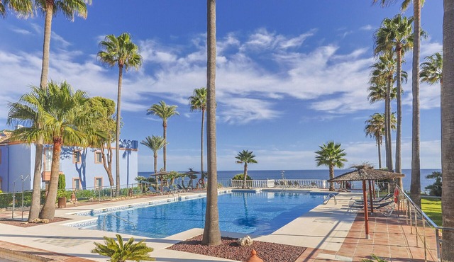 La Perla - luxury duplex apartment near the sea