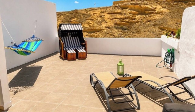Large quiet terrace. Only 150 m to the sea.