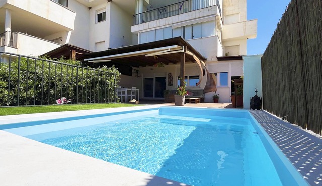 Large Terrace with Sea Views and Pool