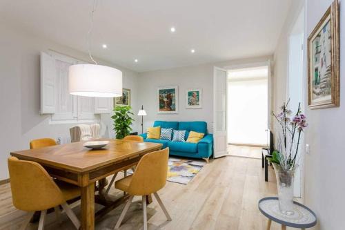 Lovely Designed House Connected To Center
