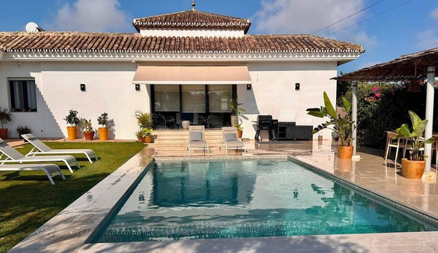 Luxury villa close to Marbella with private pool and garden