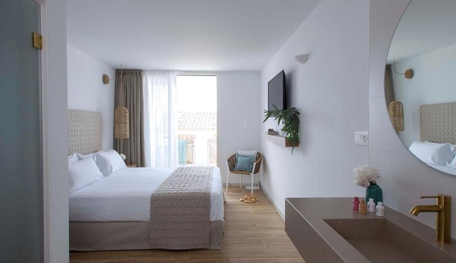 May Altafulla Beach Boutique Hotel