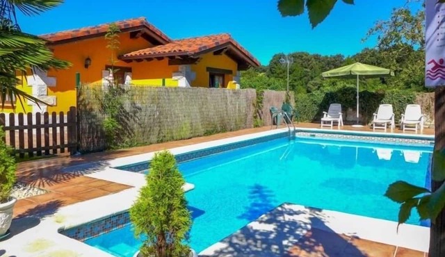Mirando al Cuera (Yellow) - apartment with pool in Piedra (Llanes)