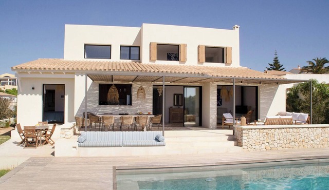 Modern villa with private pool and sea views