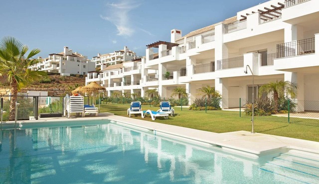 Ojén Apartment Near Golf
