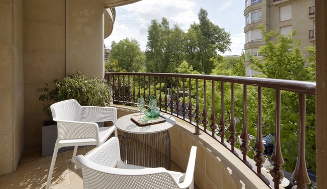 Playa de Ondarreta 2 by FeelFree Rentals
